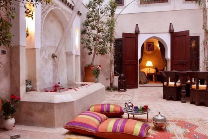 Riad Dar Rania Marrakech Medina Jemaa El Fna Marrakesh Exterior photo